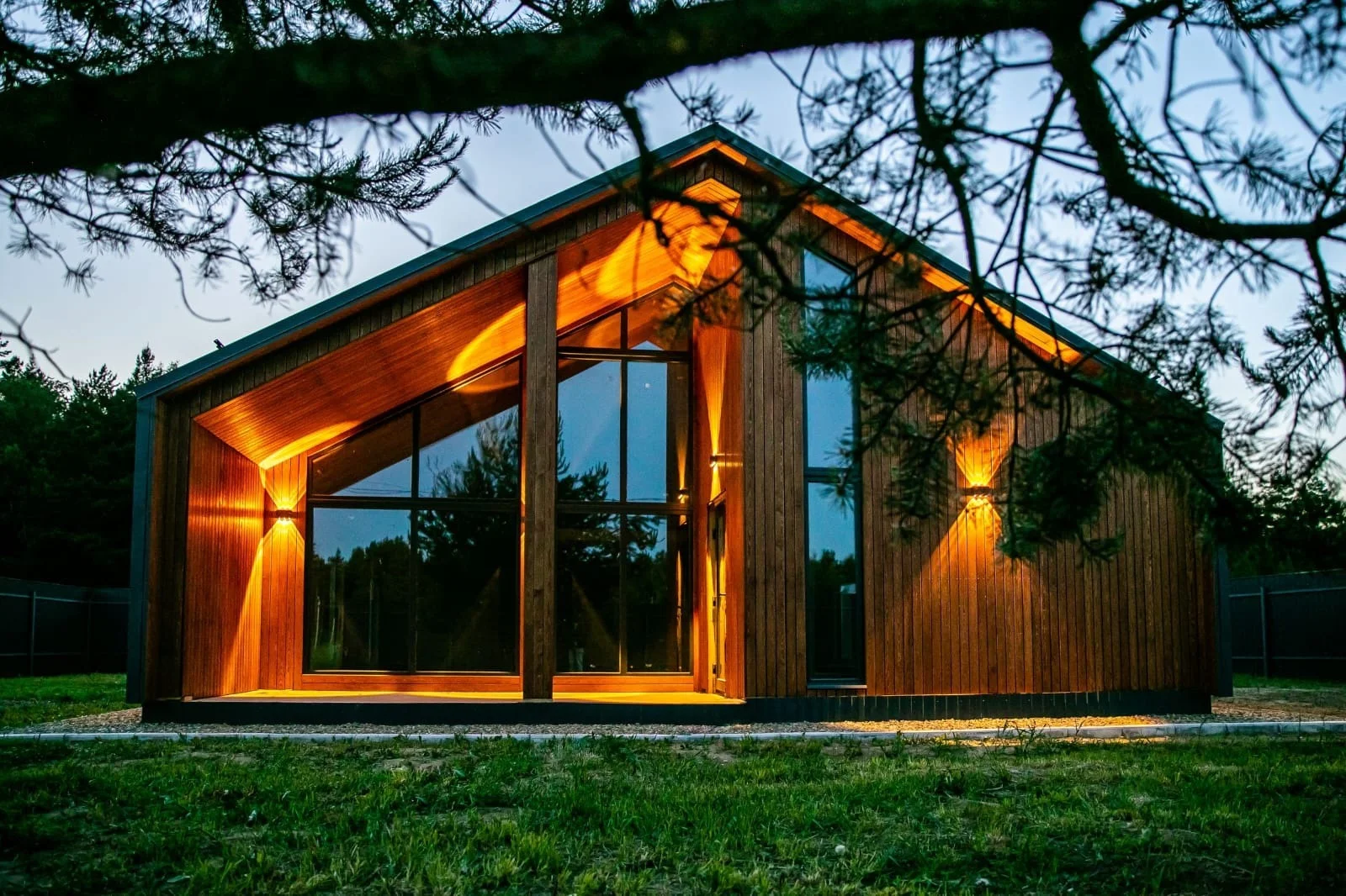 семейный 105